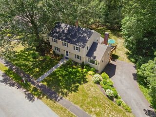 Photo of 32 Towne Ln Topsfield, MA 01983