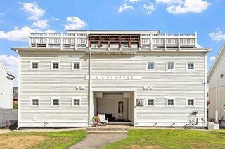 Photo of 1 Huntington Ave Amesbury, MA 01913