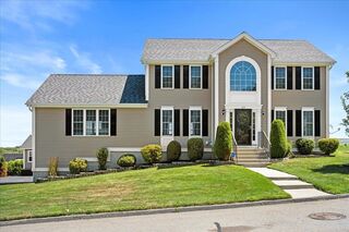 Photo of 27 Briarcliff Dr Auburn, MA 01501
