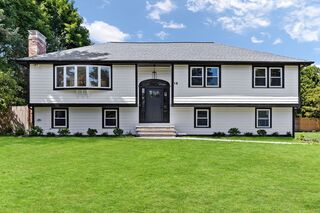 Photo of 19 Cushing Rd Westwood, MA 02090