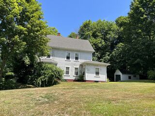 Photo of 3 Carpenter Hill Rd Charlton, MA 01507