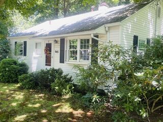 Photo of 945 Main Street Hanover, MA 02339