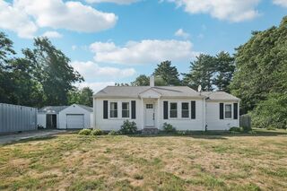 Photo of 10 Taunton St Middleborough, MA 02346