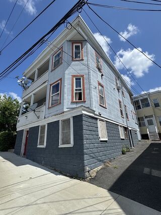 Photo of 39 Ayer St Haverhill, MA 01832