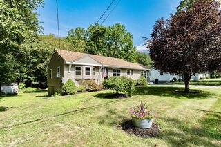 Photo of 172 Blackstone St Blackstone, MA 01504