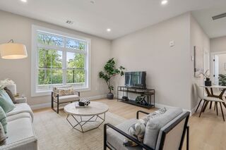 Photo of 7 Cross St Wilmington, MA 01887