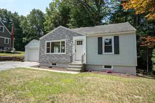 Photo of 121 Sylvan Rd South Lancaster, MA 01523