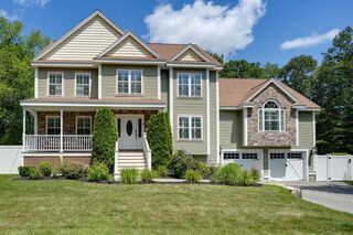 Photo of 8 Laurie Ln Burlington, MA 01803