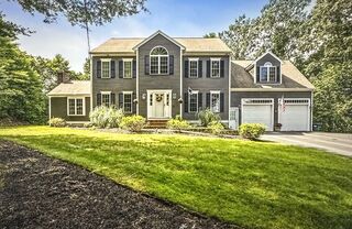 Photo of 1 Elaine Cir Lakeville, MA 02347