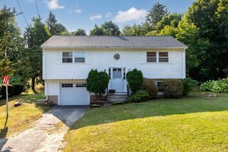 Photo of 168 Old Plymouth Road Sagamore Beach, MA 02562