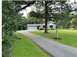 Photo of real estate for sale located at 26 Winter St Duxbury, MA 02332