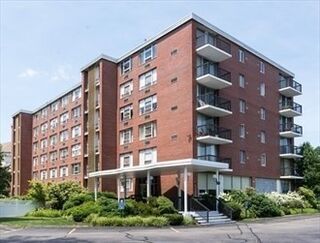 Photo of 20 Hammond Pond Pkwy Chestnut Hill, MA 02467