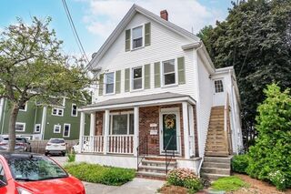 Photo of 6 Avon Ct Wakefield, MA 01880