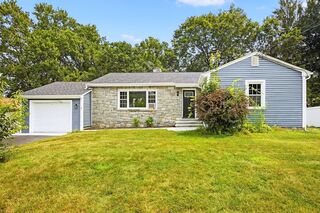 Photo of 5 5th Ave Dudley, MA 01571