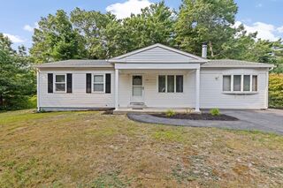 Photo of 244 Flaggler Dr Marshfield, MA 02050
