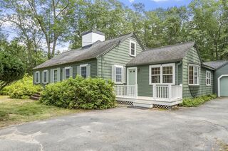 Photo of 358 East St Carlisle, MA 01741