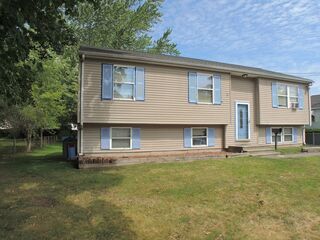 Photo of 19 Myrtle Ave Taunton, MA 02780