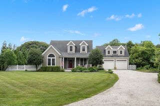 Photo of 42 Deacon Vincent Way Edgartown, MA 02539