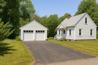 Photo of 127 Old Millville Rd Uxbridge, MA 01569