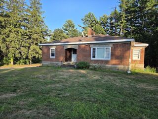 Photo of 195 E Main St Norton, MA 02766