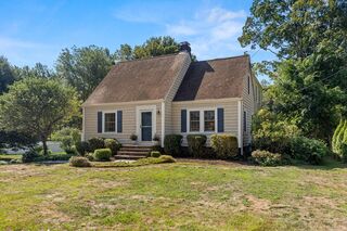 Photo of 48 High Plain Rd Andover, MA 01810