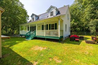 Photo of 370 Ware Rd Warren, MA 01092