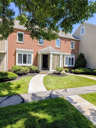 Photo of 1203 Sheffield Way Saugus, MA 01906