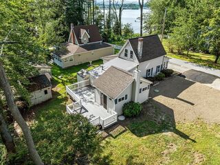 Photo of 29 Lakeview Ave Lunenburg, MA 01462
