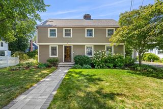 Photo of 4 Miles Standish Rd Marblehead, MA 01945
