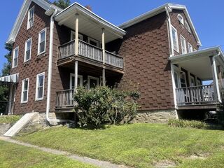 Photo of 4 Laprise Ct Dudley, MA 01571