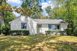 Photo of 275 Cordaville Rd Ashland, MA 01721