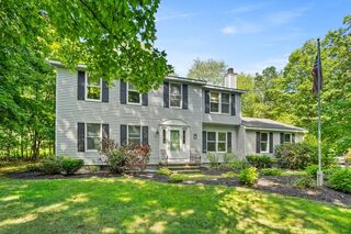 Photo of 27 Park St Pepperell, MA 01463
