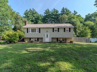 Photo of 49 Parkwood Drive Pepperell, MA 01463
