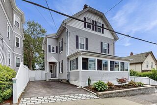 Photo of 15 Robbins St Waltham, MA 02453