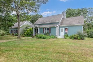 Photo of 56 Bridle Path Rd Tisbury, MA 02568