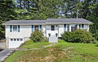 Photo of 11 Birch Ln Ipswich, MA 01938