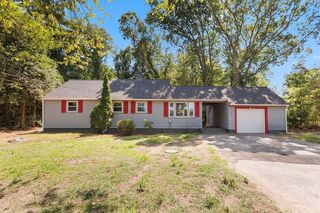Photo of 296 Pond St Avon, MA 02322