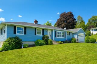 Photo of 1 Amesbury St Auburn, MA 01501