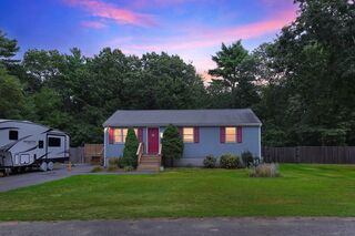 Photo of 9 Murdock Carver, MA 02330