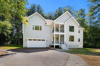 Photo of 11 Bicknell Rd Billerica, MA 01821