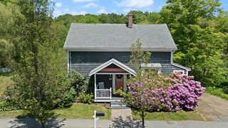 Photo of 52 Bridge St Hamilton, MA 01982