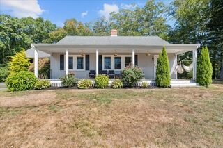 Photo of 138 Fuller St Halifax, MA 02338