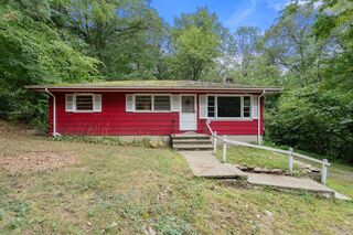Photo of 107 Olive St Ashland, MA 01721
