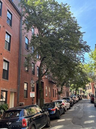 Photo of 59 W Cedar Street Boston - Beacon Hill, MA 02114
