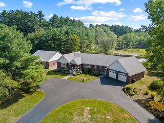 Photo of 4 Wildmeadow Rd Boxford, MA 01921