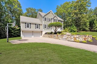 Photo of 122 Carlisle Rd Westford, MA 01886