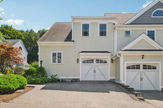 Photo of 5 Tilton Ct Walpole, MA 02081