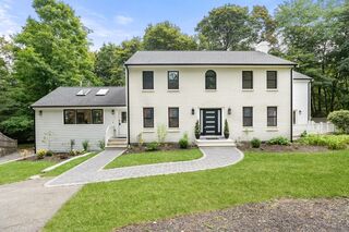 Photo of 7 Garden Road Wellesley, MA 02481