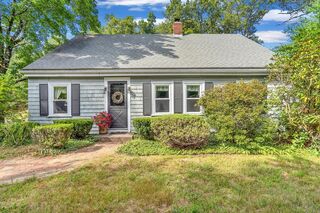 Photo of 156 Mechanic St Bellingham, MA 02019