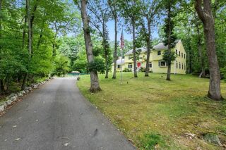 Photo of 61 Pond St Boxford, MA 01921